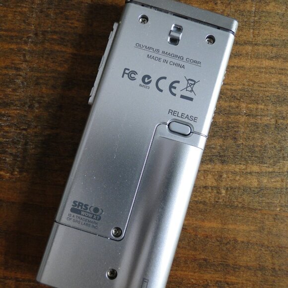 Olympus WS-311M (512 MB, 138.5 Hours) Handheld Digital Voice Recorder - Picture 4 of 4